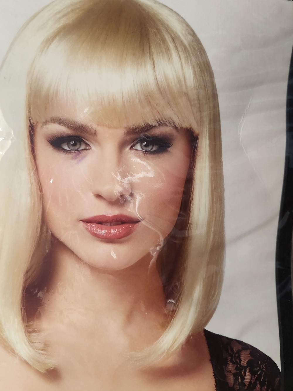 Blonde Straight Page Boy Bob Wig with Bangs - Natural Blonde Spirit Halloween